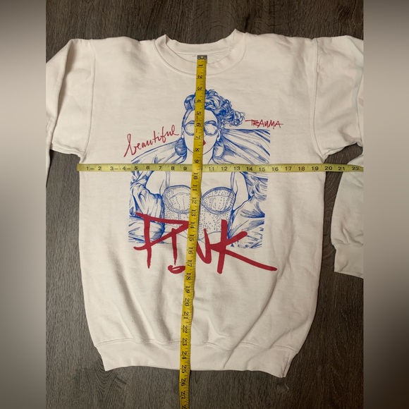 Pink / P!nk Beautiful Trauma World Tour Sweatshirt White Small Pop Vocal Music - Picture 8 of 10